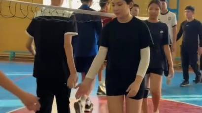 22 Қазан-Республика күніне орай !  &quot; Спорт - елдік рухтың айнасы&quot; атты ұлдар мен қыздар арасында волейбол жарысы өтті!