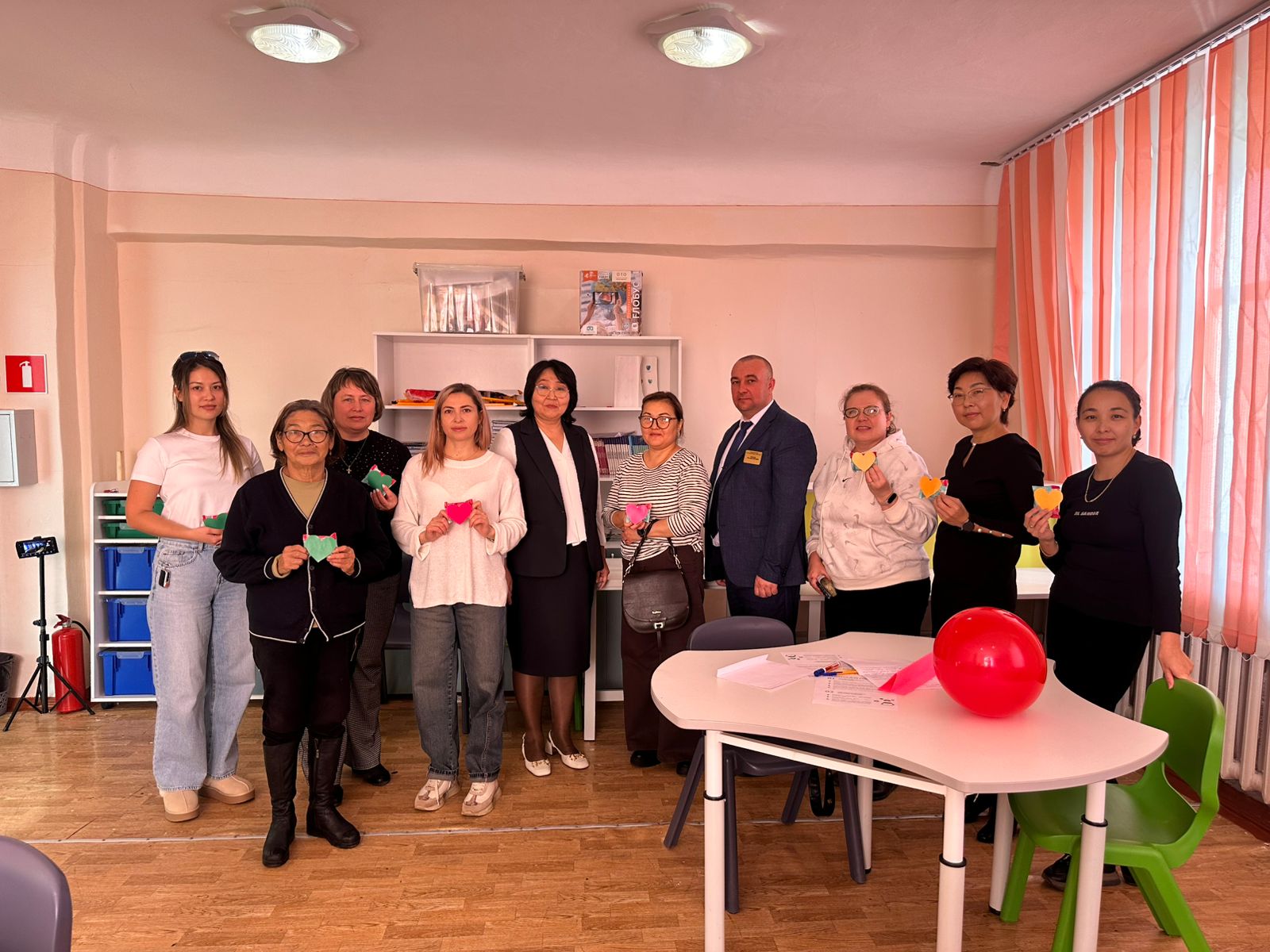 24 қараша &quot;Адал азамат&quot; біртұтас тәрбие бағдарламасы аясында &quot;Шабыт&quot; жобасы, &quot;Қауіпсіз қоғам&quot; алдын алу шарасы  &quot;Ата-аналарды педагогикалық қолдау орталығының&quot; 5-9 сынып оқушыларының ата-аналарына арналған #2 сабағы өтті &quot;Бүгінгі жасөспірім: қауіптің белг